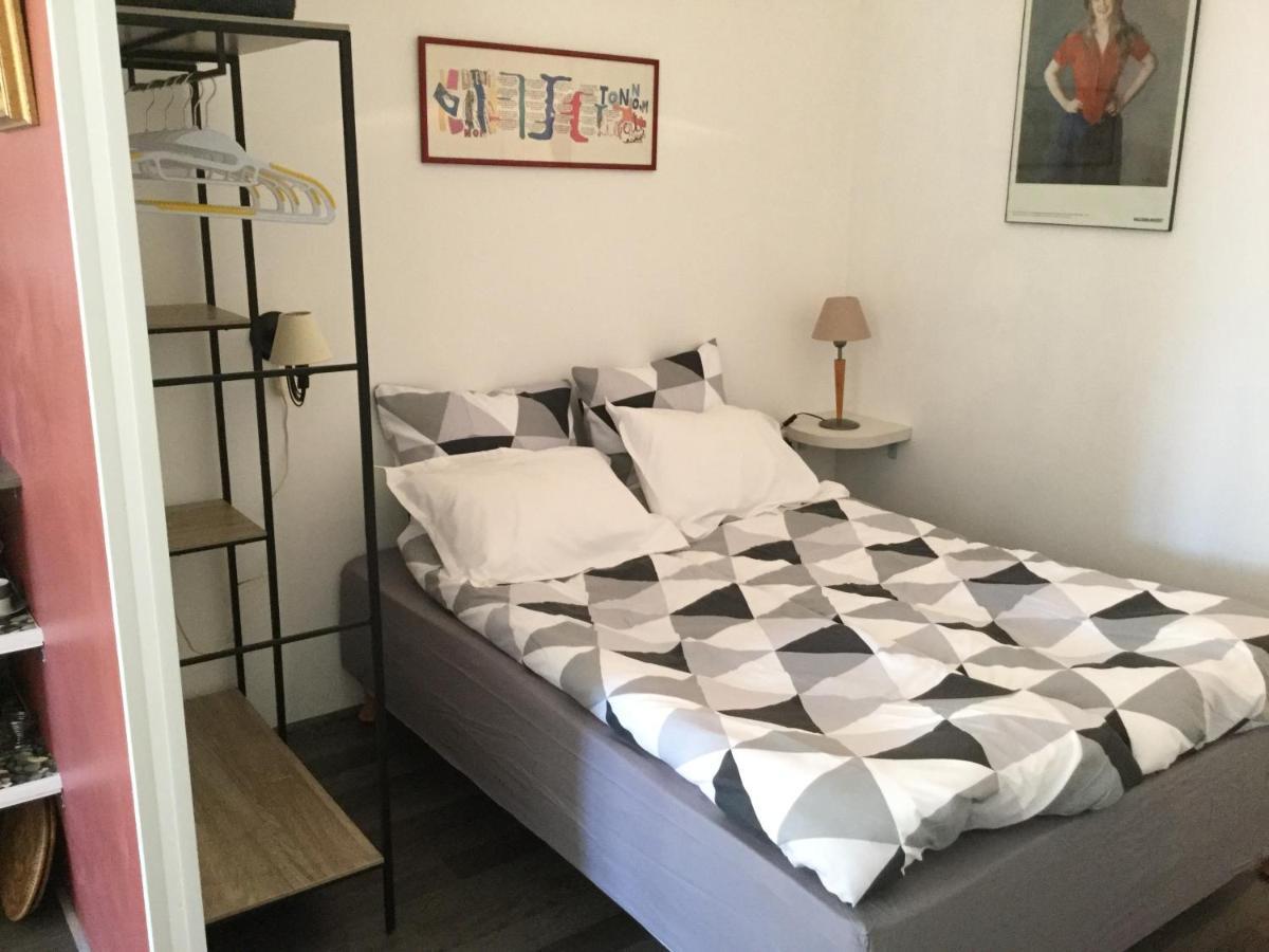 Les Hirondelles Apartment Argeliers Exterior photo
